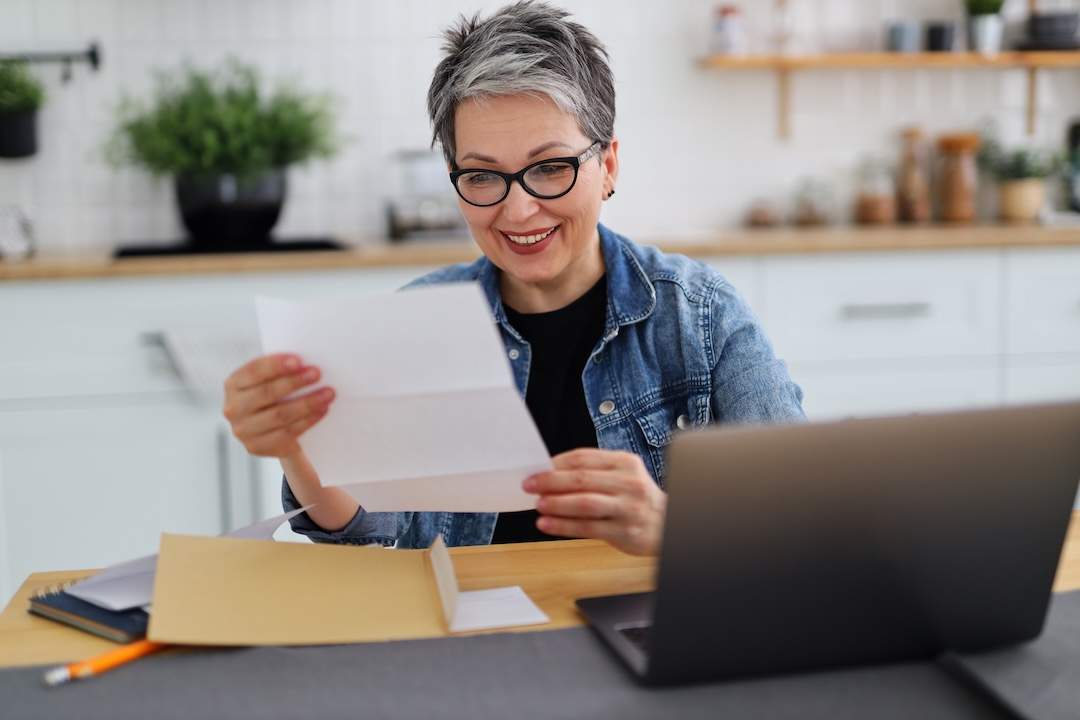 What's a credit report and how do I get mine?