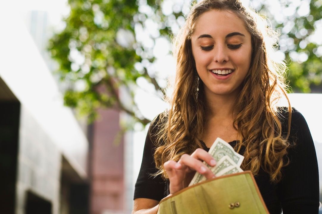 How to Build Credit as a College Student