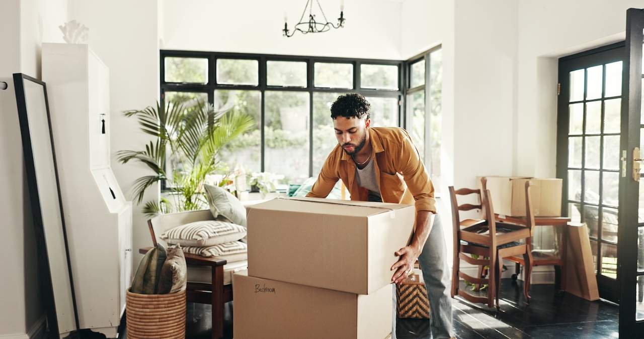 How to Avoid Debt as a First-Year Homeowner
