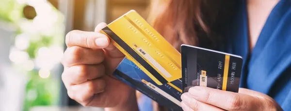 how-many-credit-cards-should-i-have.jpg